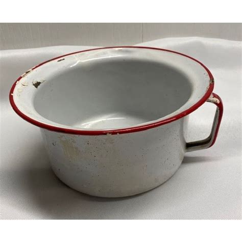 enamel pee pot